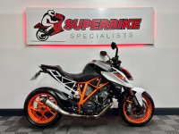 KTM 1290 SUPER DUKE R
