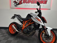 KTM 1290 SUPER DUKE R