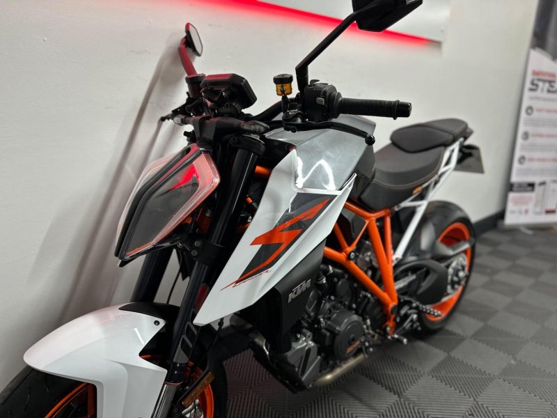 KTM 1290 SUPER DUKE R