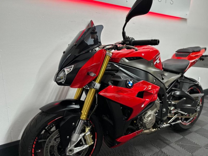 BMW S1000R