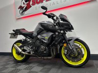 YAMAHA MT-10