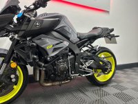 YAMAHA MT-10