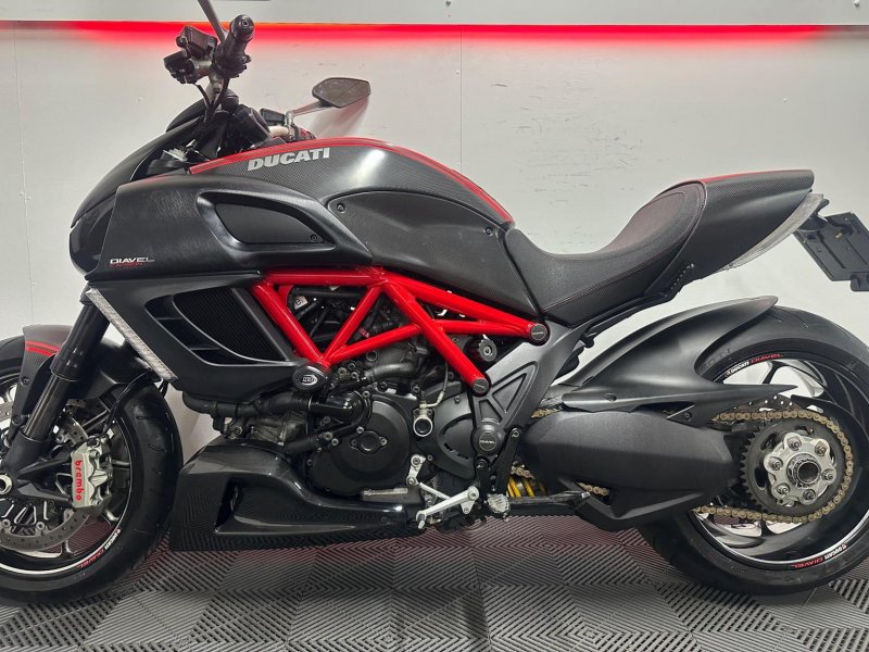 DUCATI DIAVEL