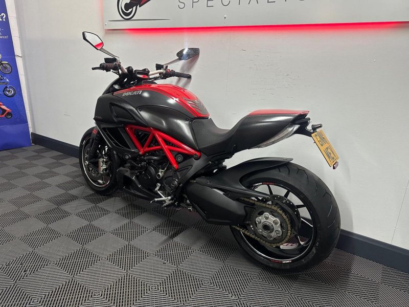 DUCATI DIAVEL