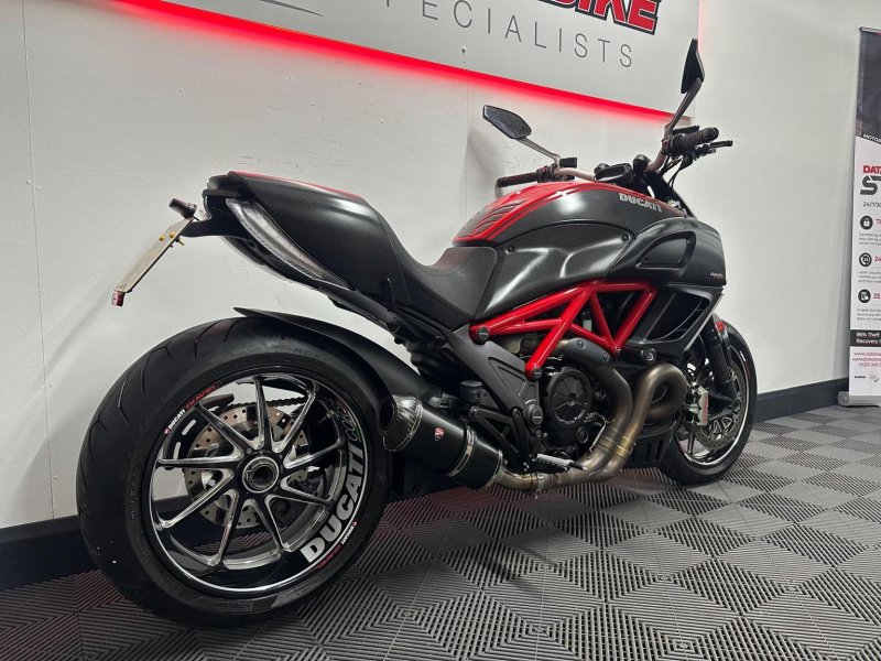 DUCATI DIAVEL