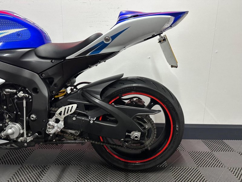 SUZUKI GSXR750