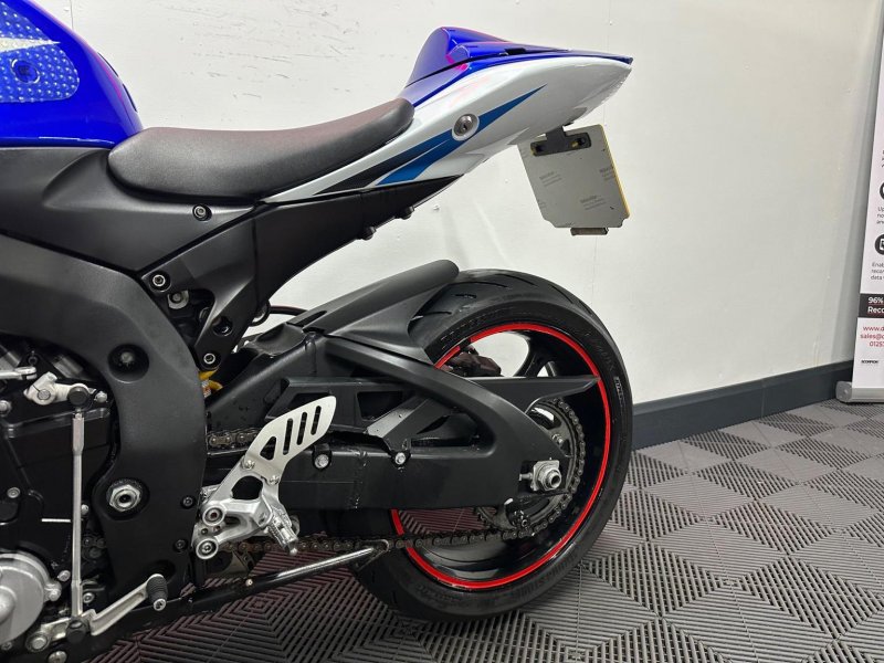 SUZUKI GSXR750