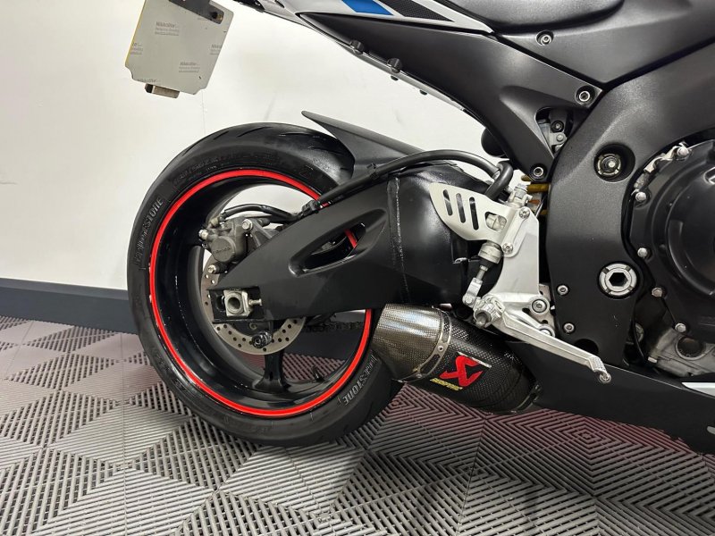 SUZUKI GSXR750