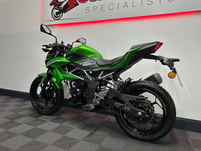 KAWASAKI Z125