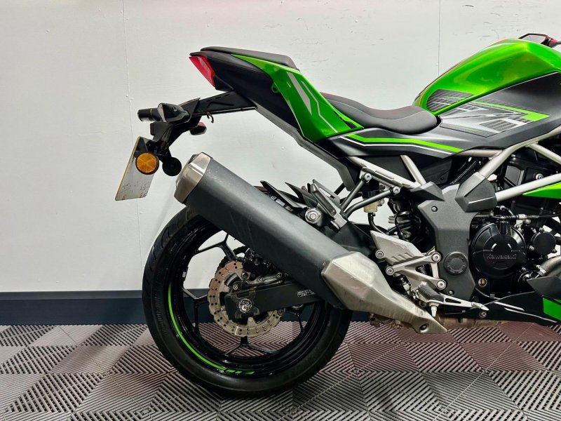 KAWASAKI Z125