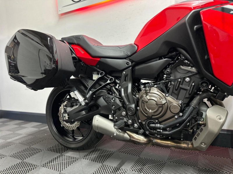 YAMAHA TRACER