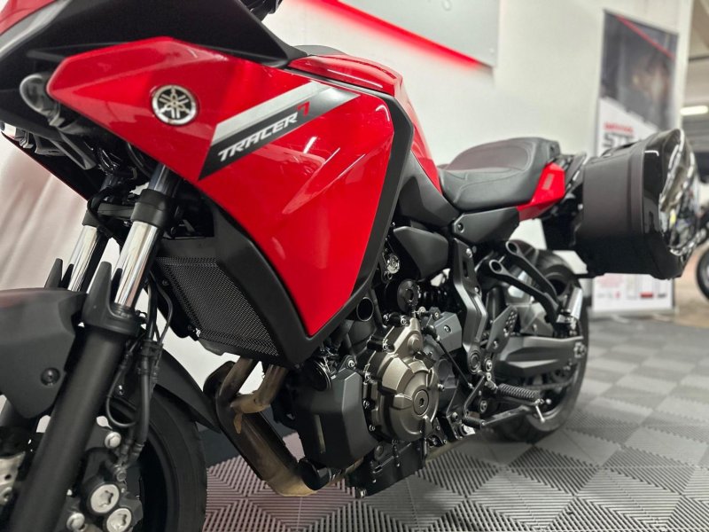 YAMAHA TRACER