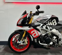APRILIA Tuono 1100 V4