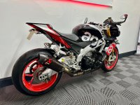 APRILIA Tuono 1100 V4