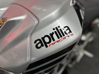 APRILIA Tuono 1100 V4