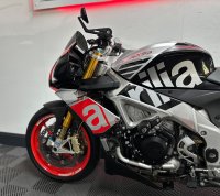 APRILIA Tuono 1100 V4