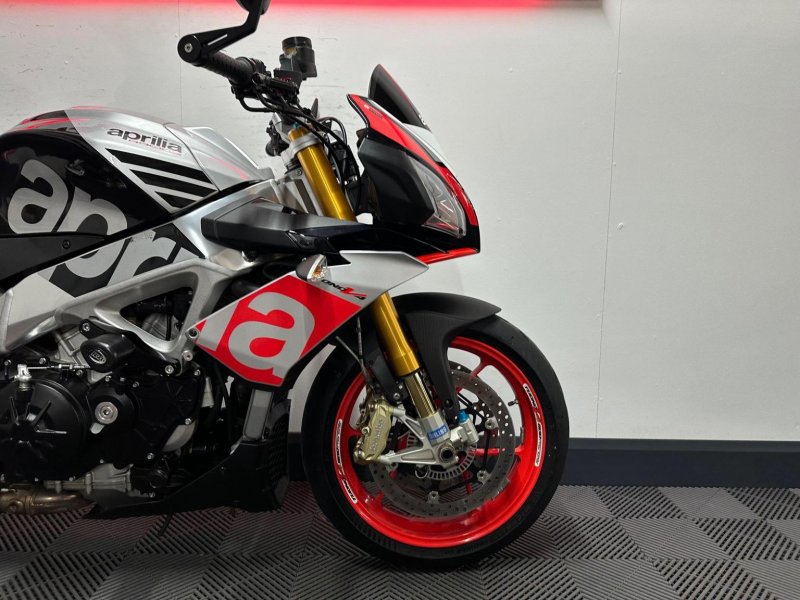 APRILIA Tuono 1100 V4