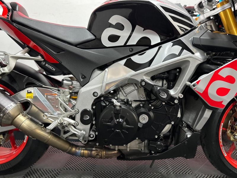 APRILIA Tuono 1100 V4
