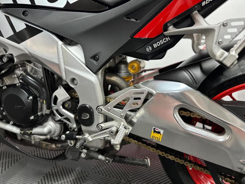 APRILIA Tuono 1100 V4