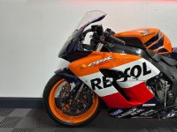 HONDA CBR1000RR Fireblade