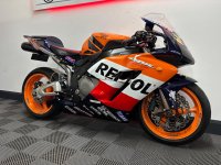 HONDA CBR1000RR Fireblade