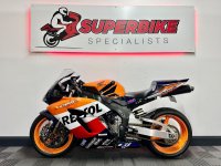HONDA CBR1000RR Fireblade