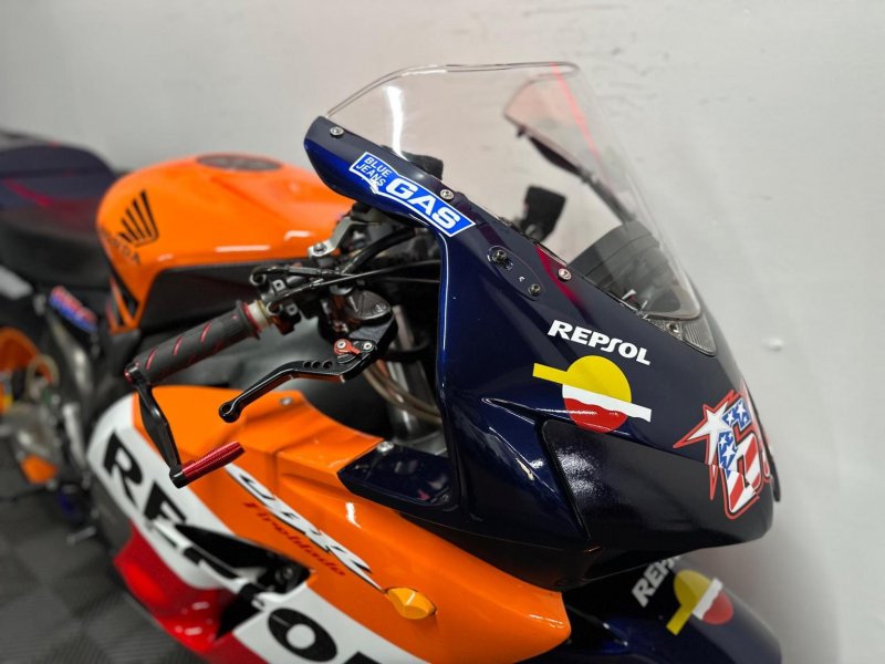 HONDA CBR1000RR Fireblade