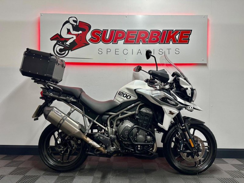 TRIUMPH TIGER 1200