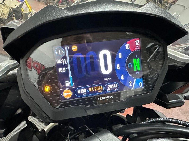 TRIUMPH TIGER 1200