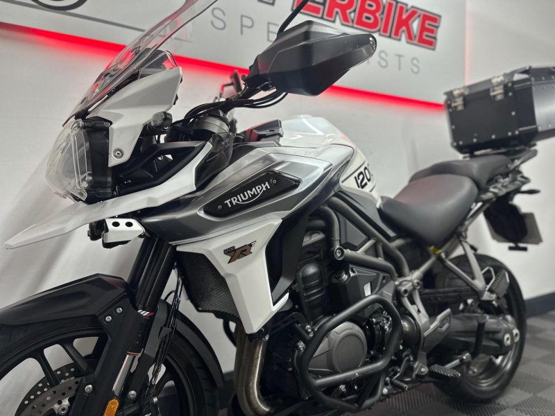 TRIUMPH TIGER 1200