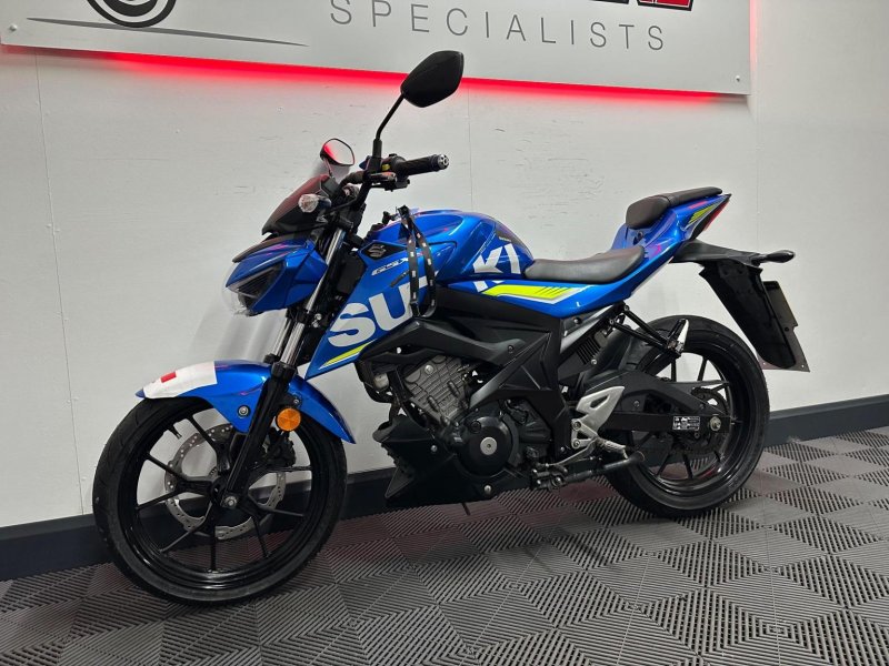 SUZUKI GSX-S125