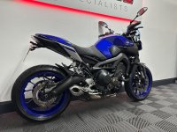YAMAHA MT-09
