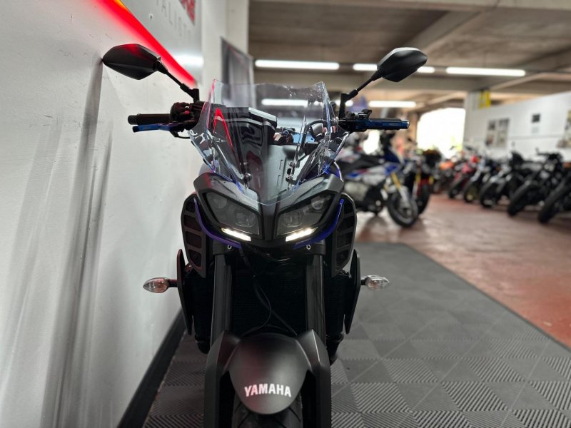 YAMAHA MT-09