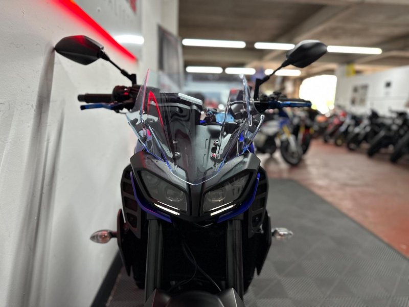 YAMAHA MT-09