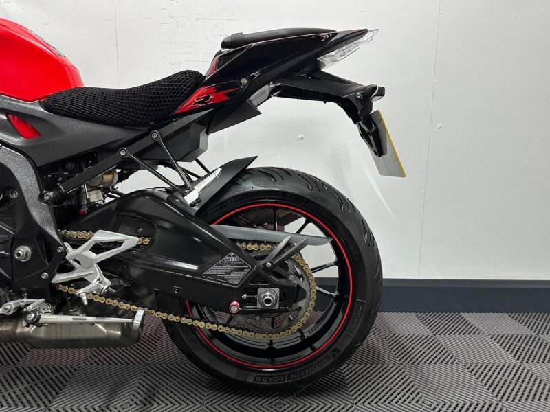 BMW S1000R