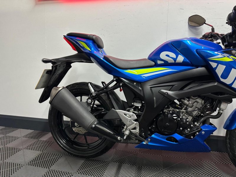 SUZUKI GSX-S125