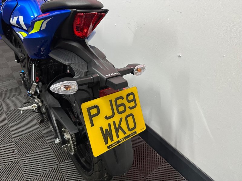 SUZUKI GSX-S125