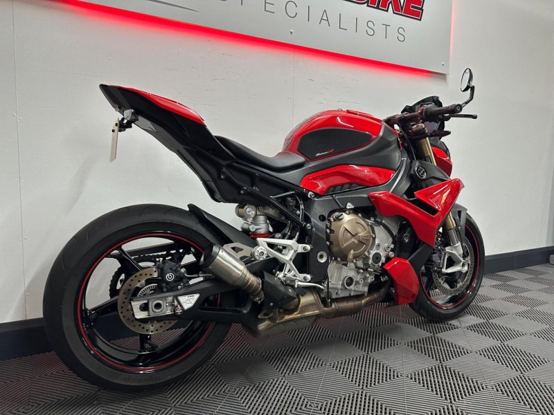 BMW S1000R