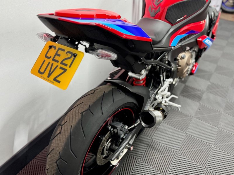 BMW S1000R