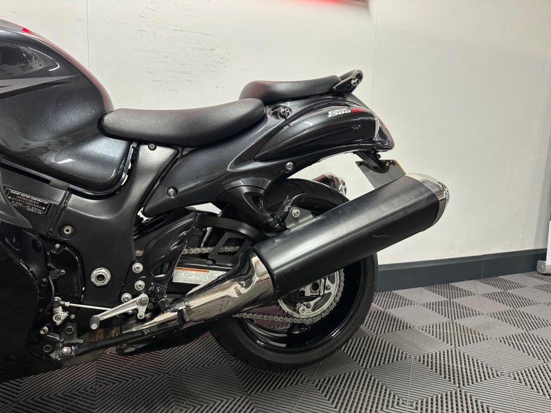 SUZUKI GSX1300R Hayabusa