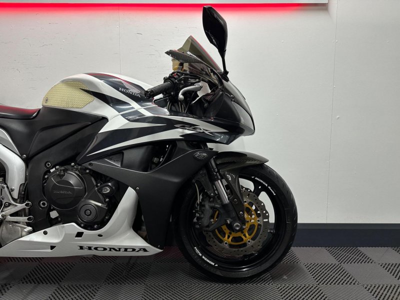 HONDA CBR600RR
