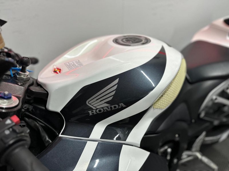 HONDA CBR600RR
