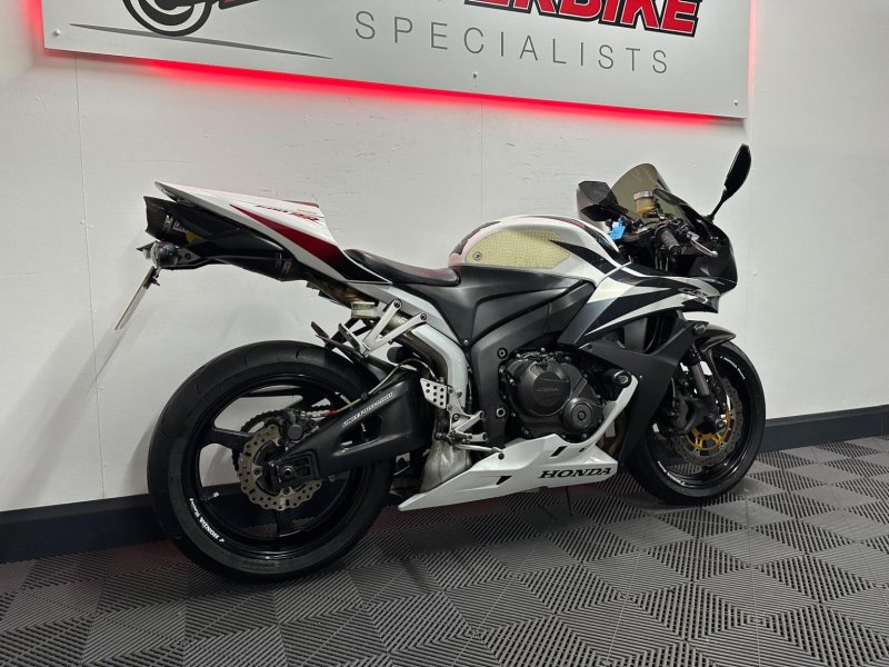 HONDA CBR600RR