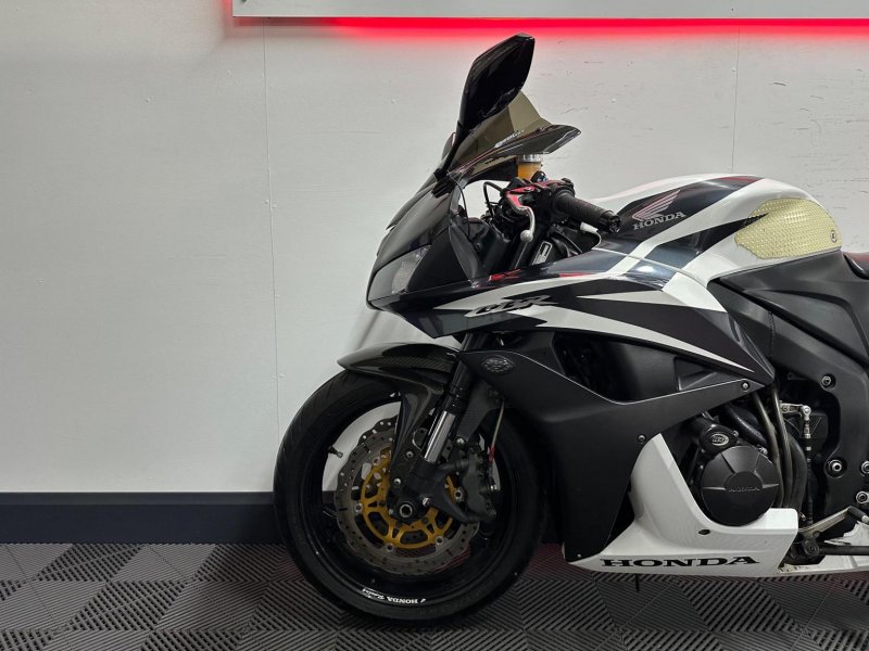 HONDA CBR600RR