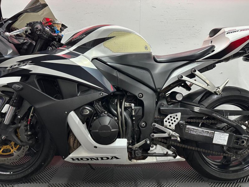 HONDA CBR600RR