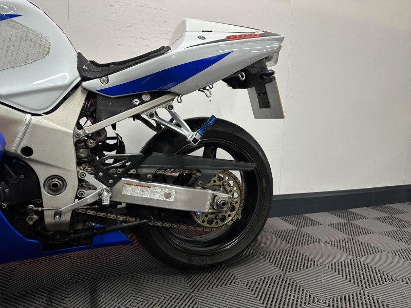 SUZUKI GSXR600