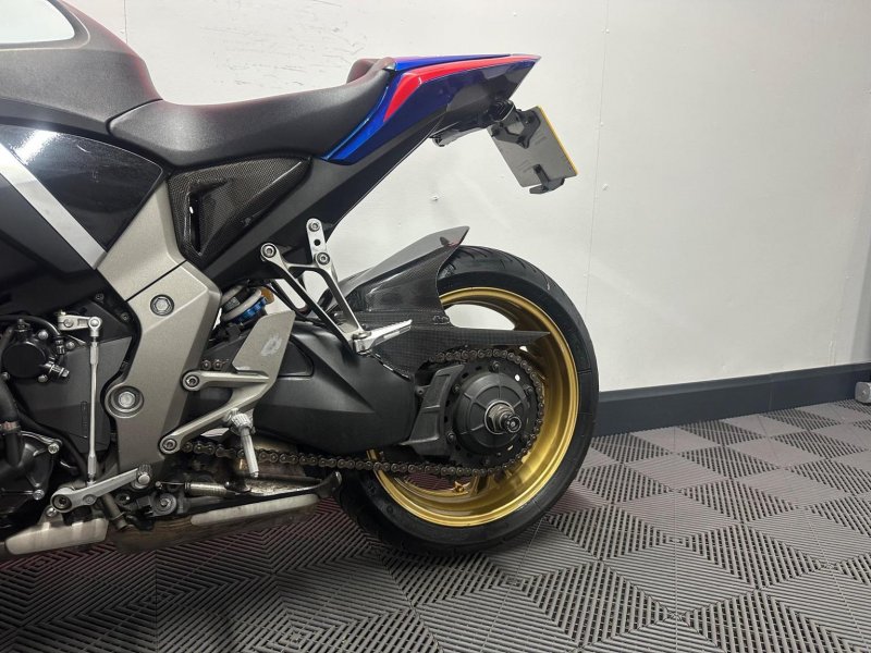 HONDA CB1000R
