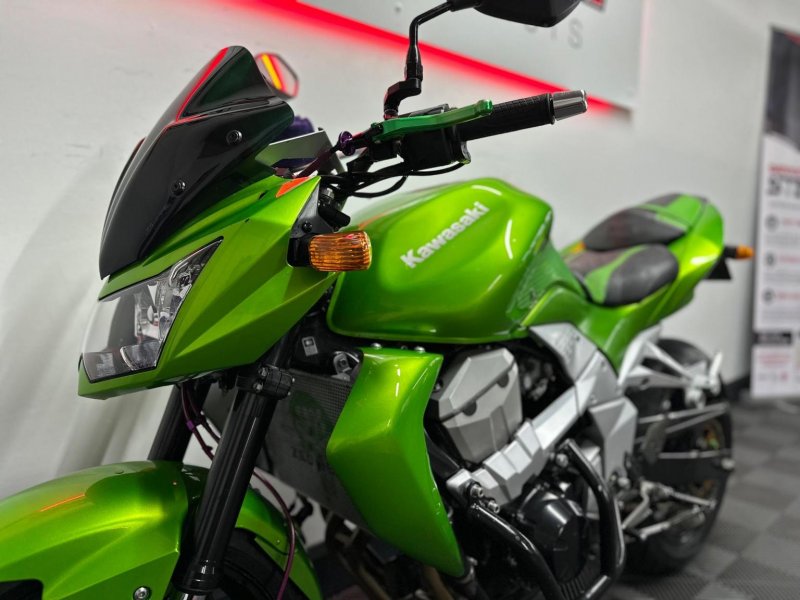 KAWASAKI Z750
