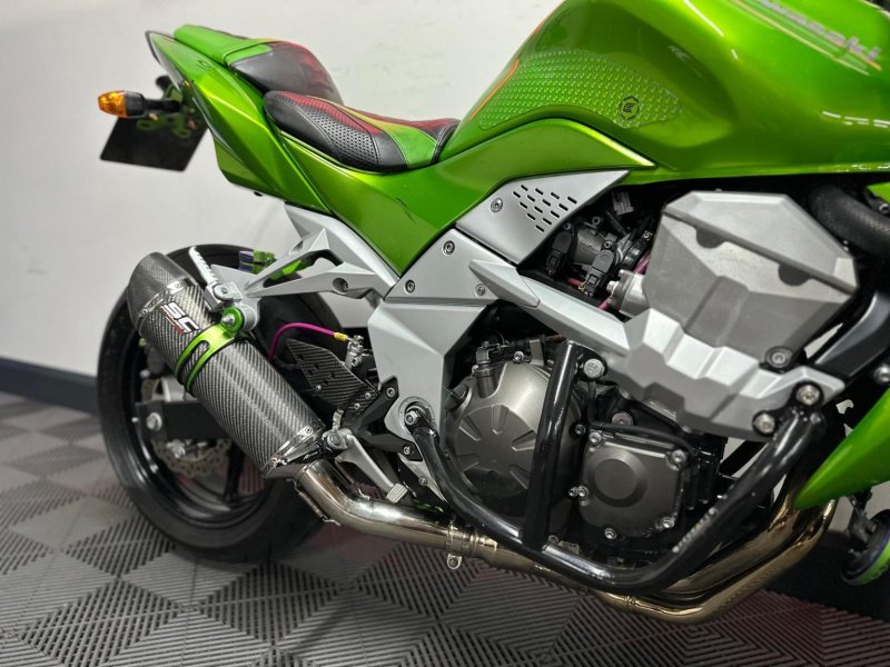 KAWASAKI Z750