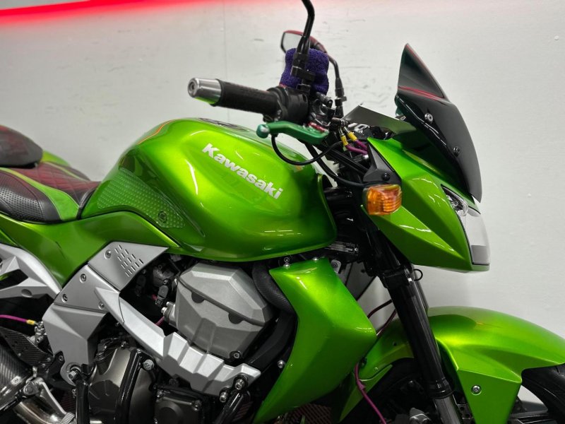 KAWASAKI Z750
